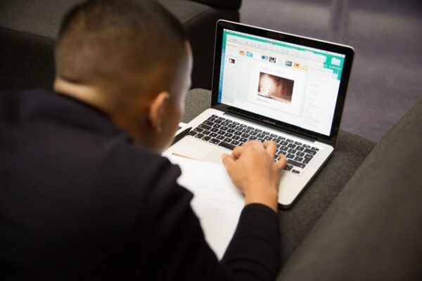 Leermeester online